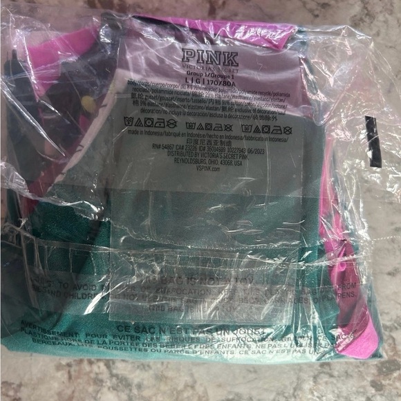 VS PINK Christmas No Show Cheekster Panties Large Multi 5 Pack NEW - Picture 10 of 10